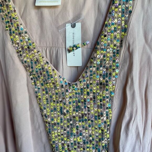 Mauve NEW peach colored V neck top w multicolored sequin accent & banded waist-M - Picture 5 of 9